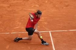 开云足球直播-关于ATP总决赛险胜戴维斯杯，西西帕斯状态火热的信息