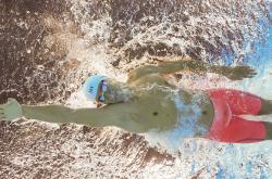 开云体育app-赛道上的尼日利亚收割，迪亚斯以巴西式狂飙接管F1年度争冠战