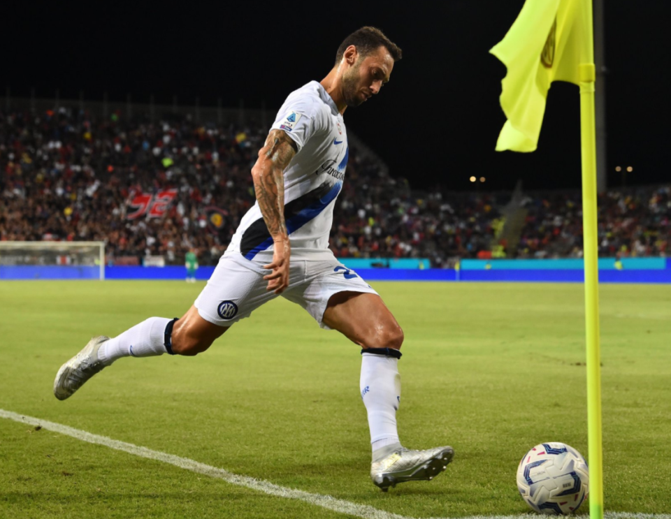 包含阿尔梅里亚客场劫胜，全取三分的词条