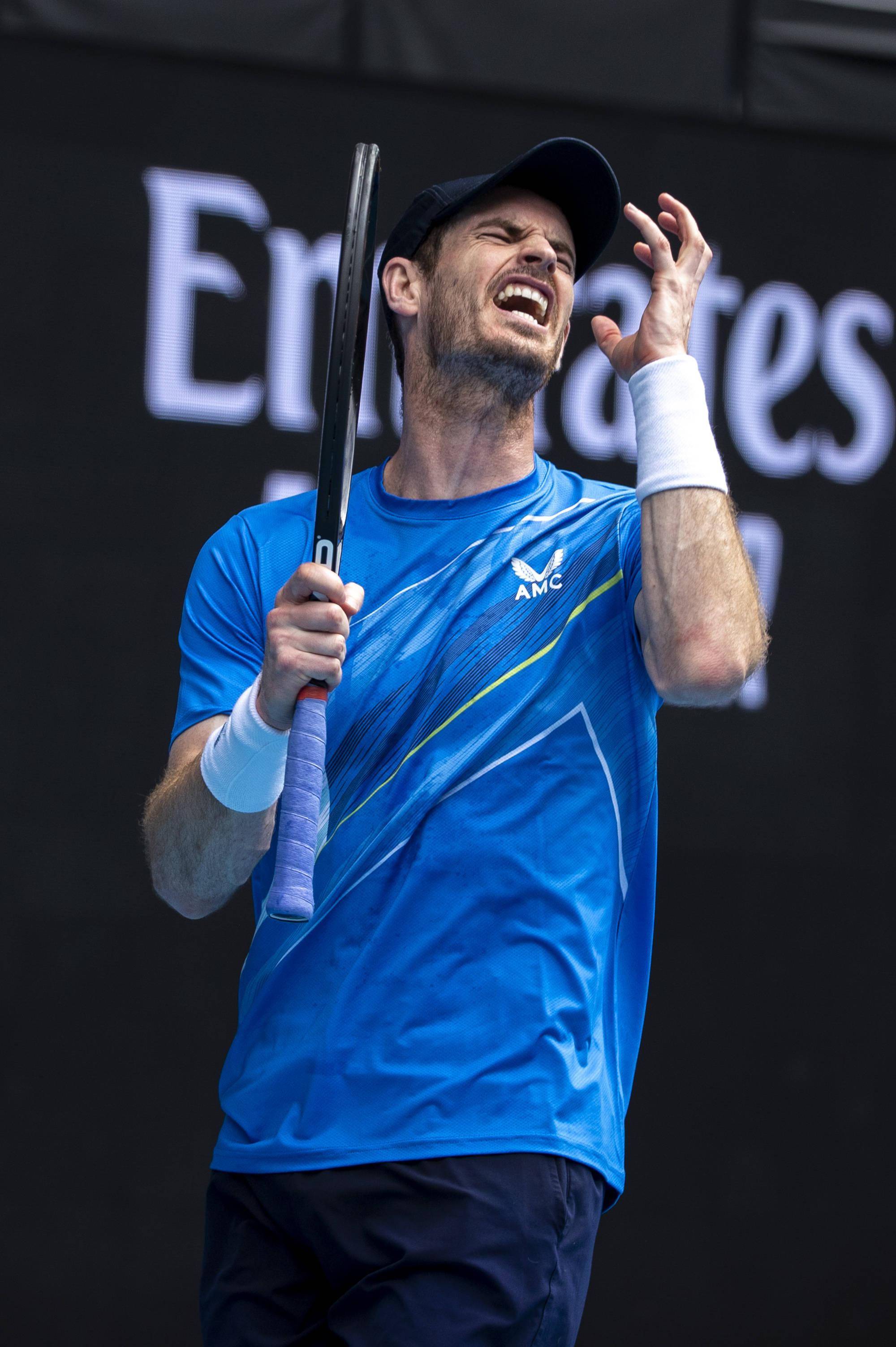 关于美国网球队爆冷意大利网球队，穆雷统治全场的信息