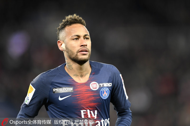 甘冈前锋迎来连续进球,状态火热的简单介绍 甘冈前锋迎来连续进球,状态火热的简单介绍