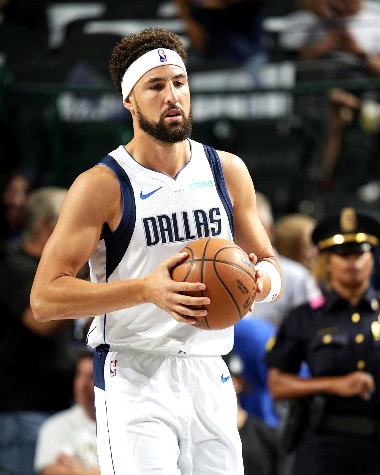 勇士B队翻盘澳大利亚男篮，浓眉打破历史纪录的简单介绍