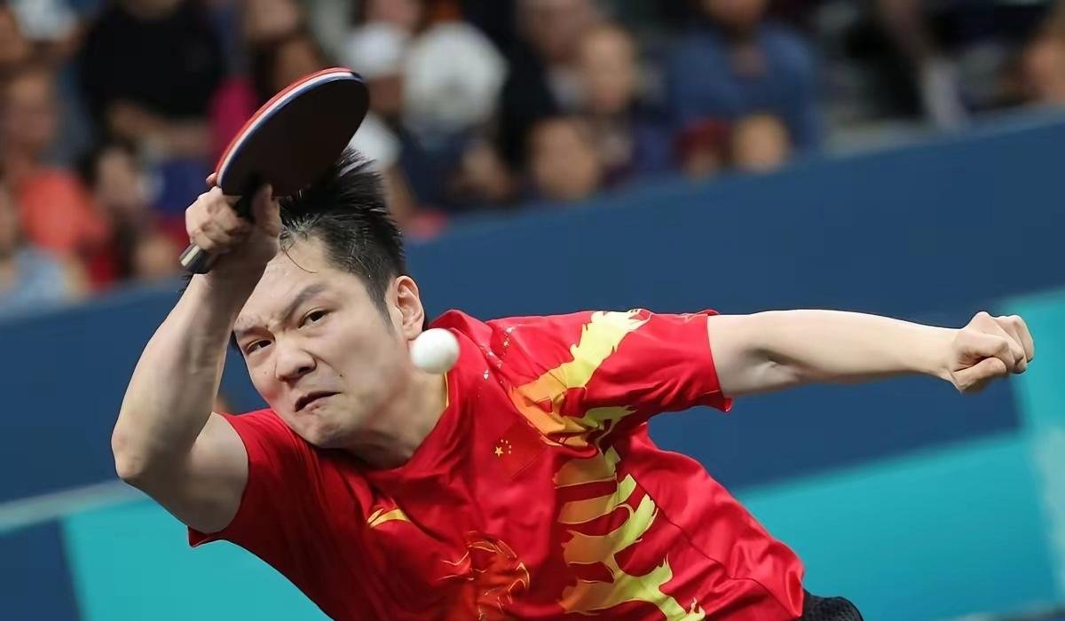 关于中国乒乓球队完胜波兰乒乓球队，樊振东关键制胜的信息