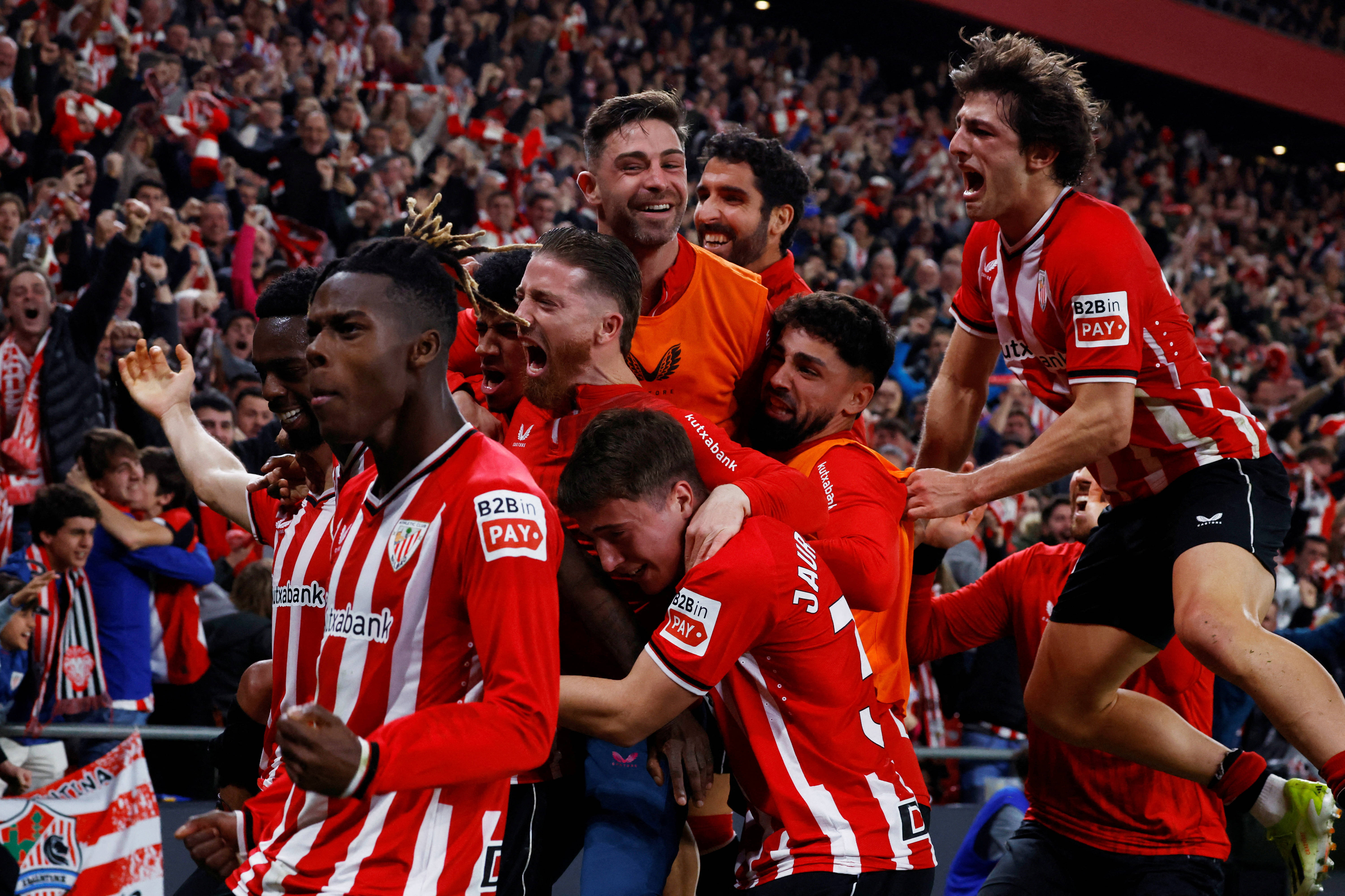 西班牙队在国际比赛中展现出色表现 西班牙队在国际比赛中展现出色表现