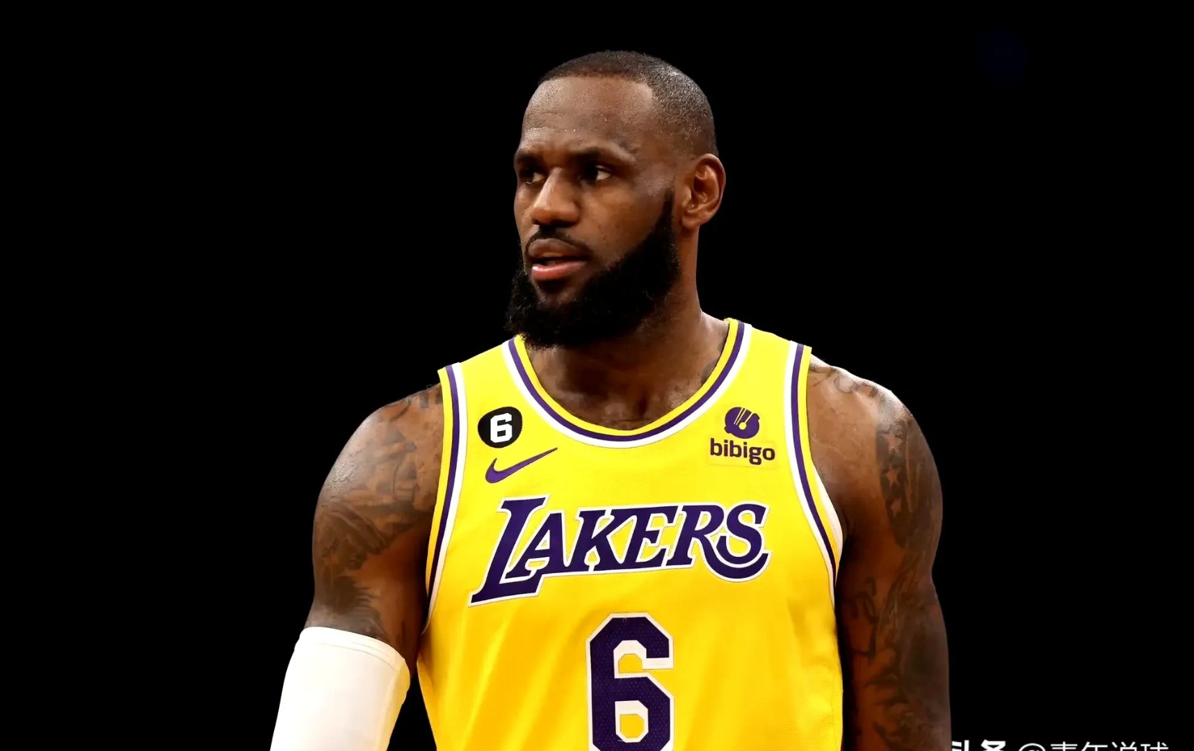 湖人颓势明显,詹姆斯难以独挡的简单介绍 湖人颓势明显,詹姆斯难以独挡的简单介绍