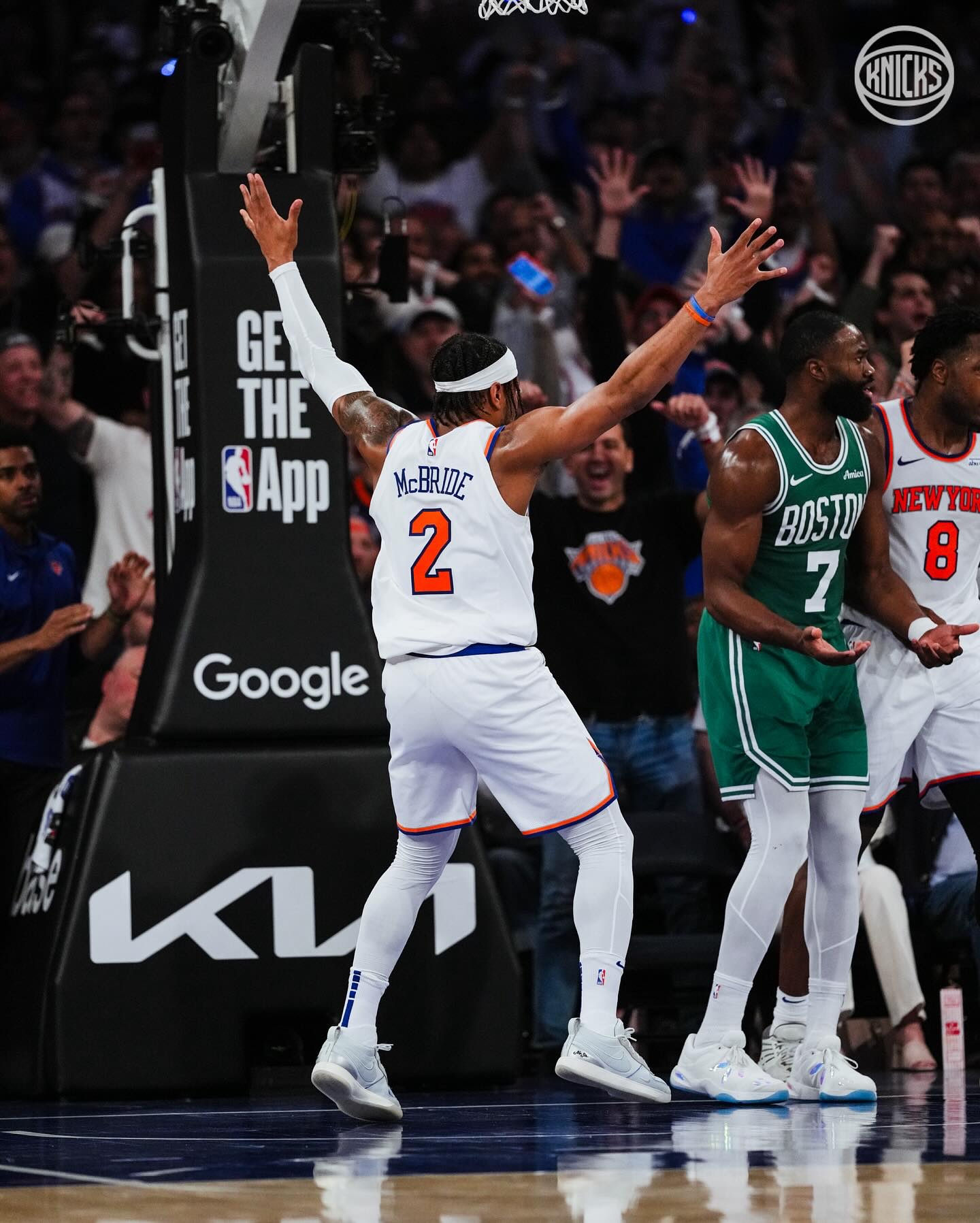 包含东部决赛骑士队反败为胜，心态振作迎来关键决战的词条