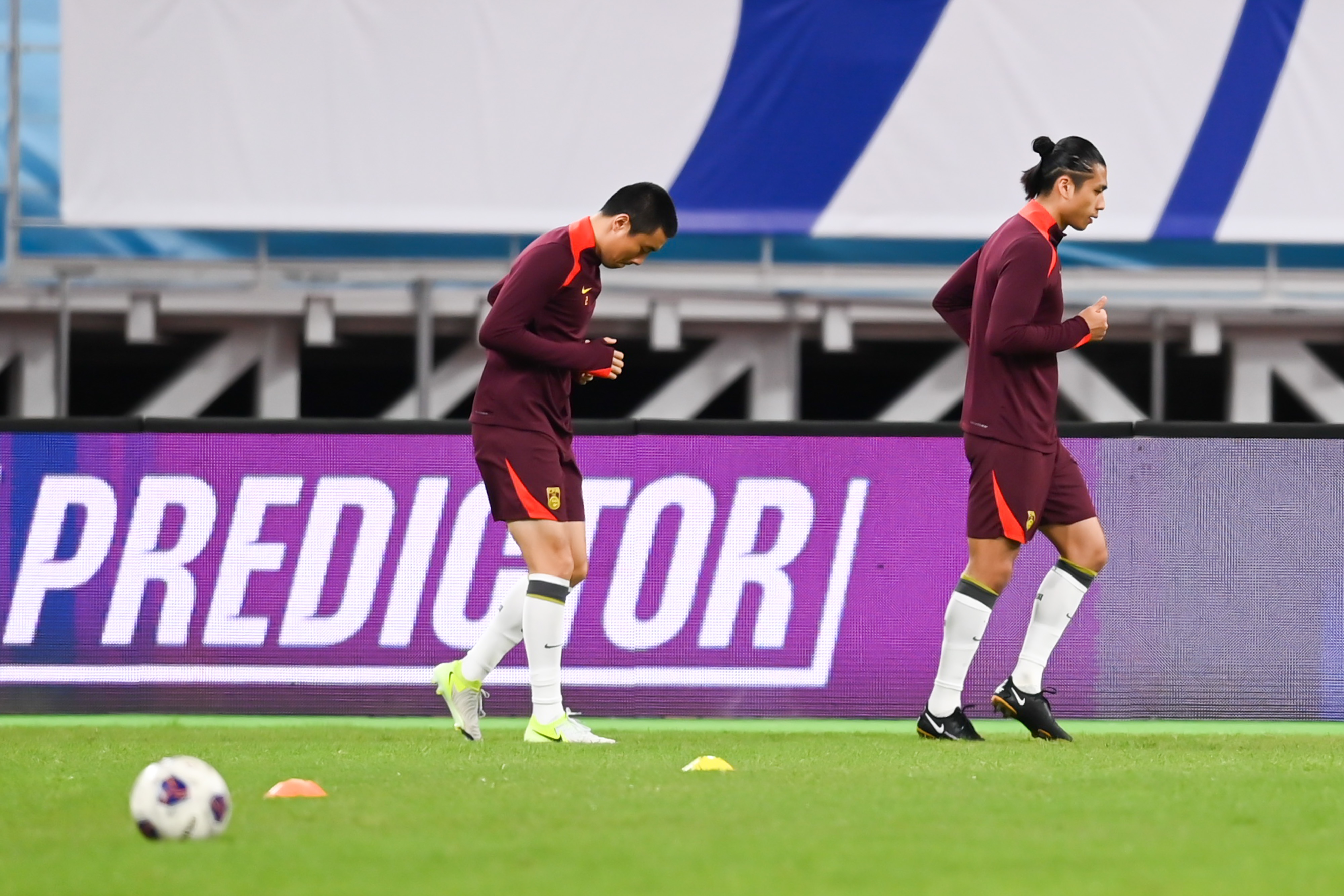 国安后卫连续进球，攻守平衡表现稳定