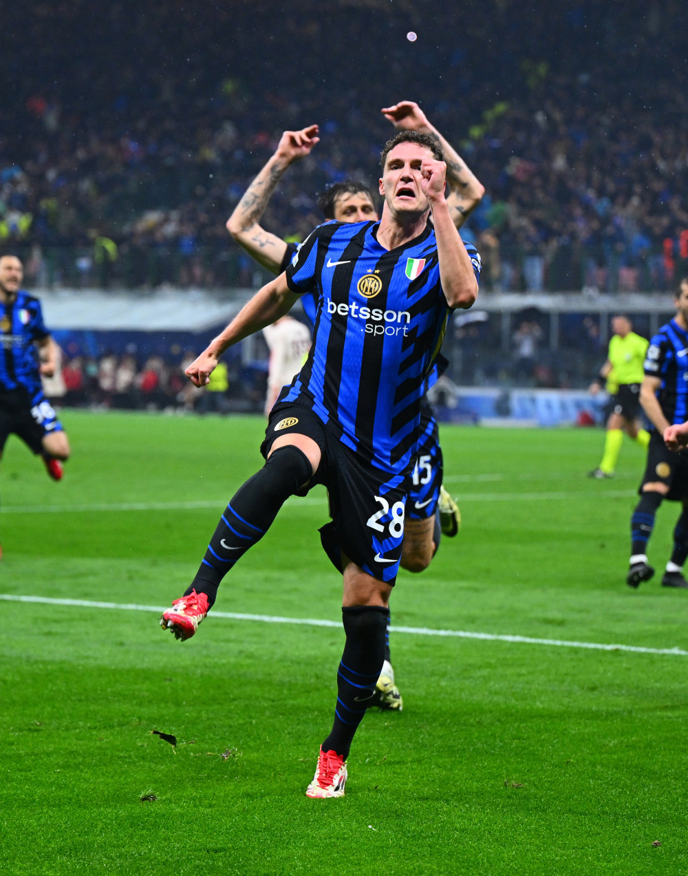 精彩进球接连涌现，场面火爆非凡的简单介绍