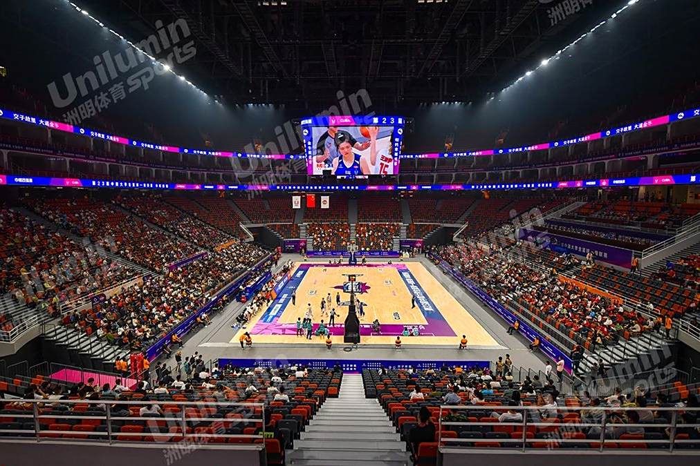 体育赛场传来惊喜,观众眼睛为之一亮 体育赛场传来惊喜,观众眼睛为之一亮