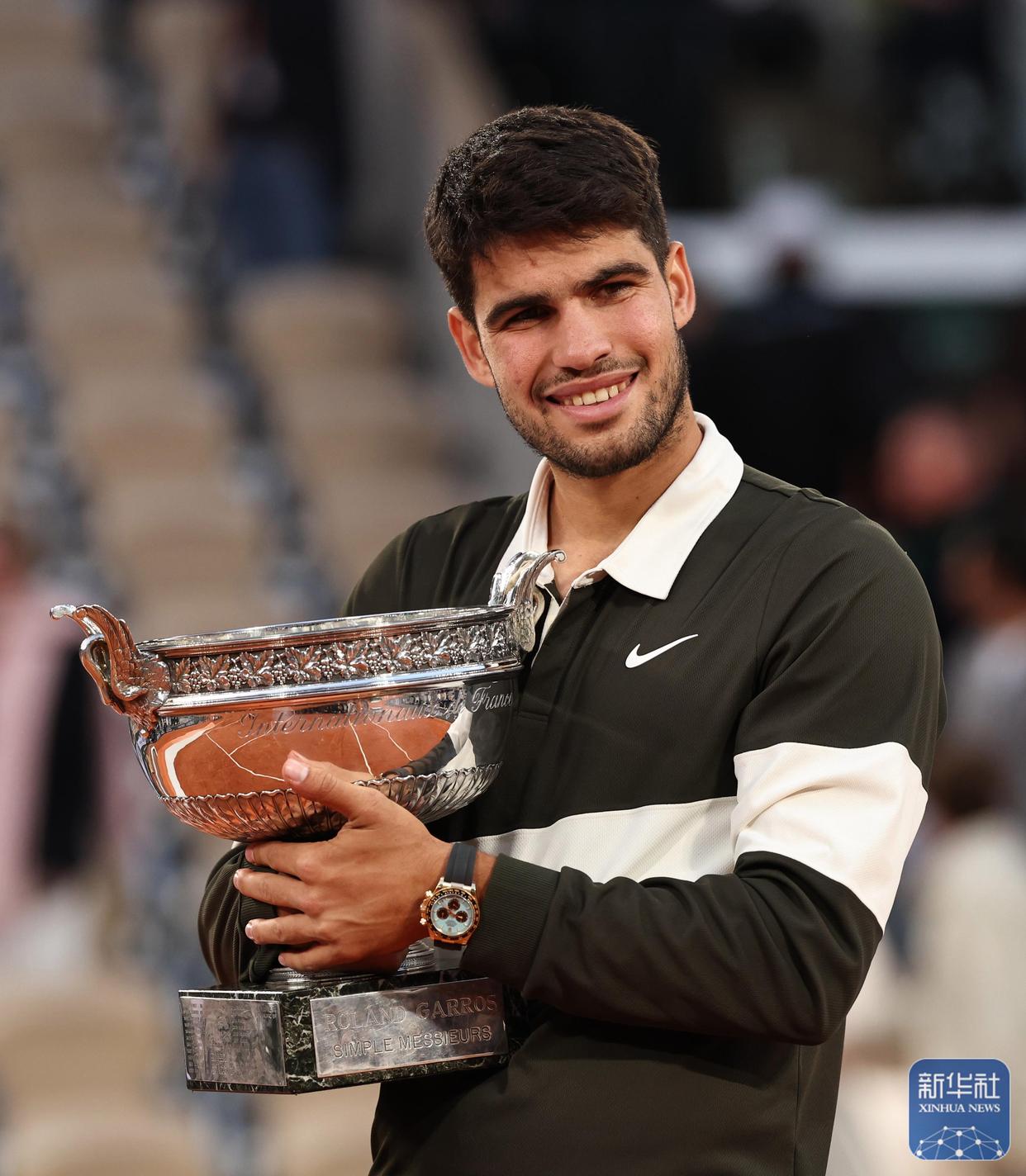 意大利网球队鏖战西班牙网球队，阿尔卡拉斯送出助攻