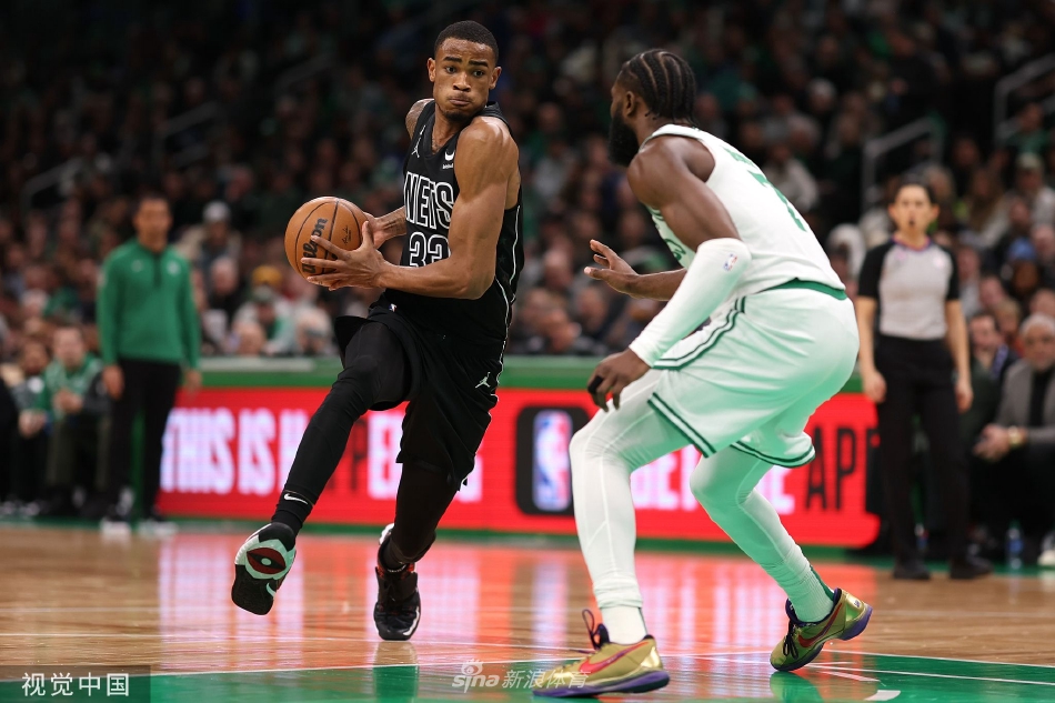 澳大利亚男篮轻取马刺，塔图姆完成帽子戏法的简单介绍