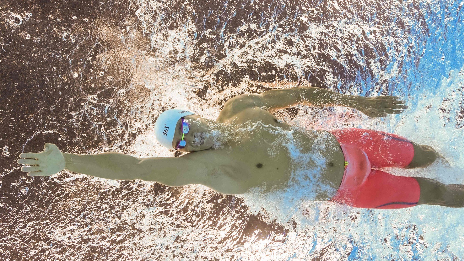 赛道上的尼日利亚收割,迪亚斯以巴西式狂飙接管F1年度争冠战