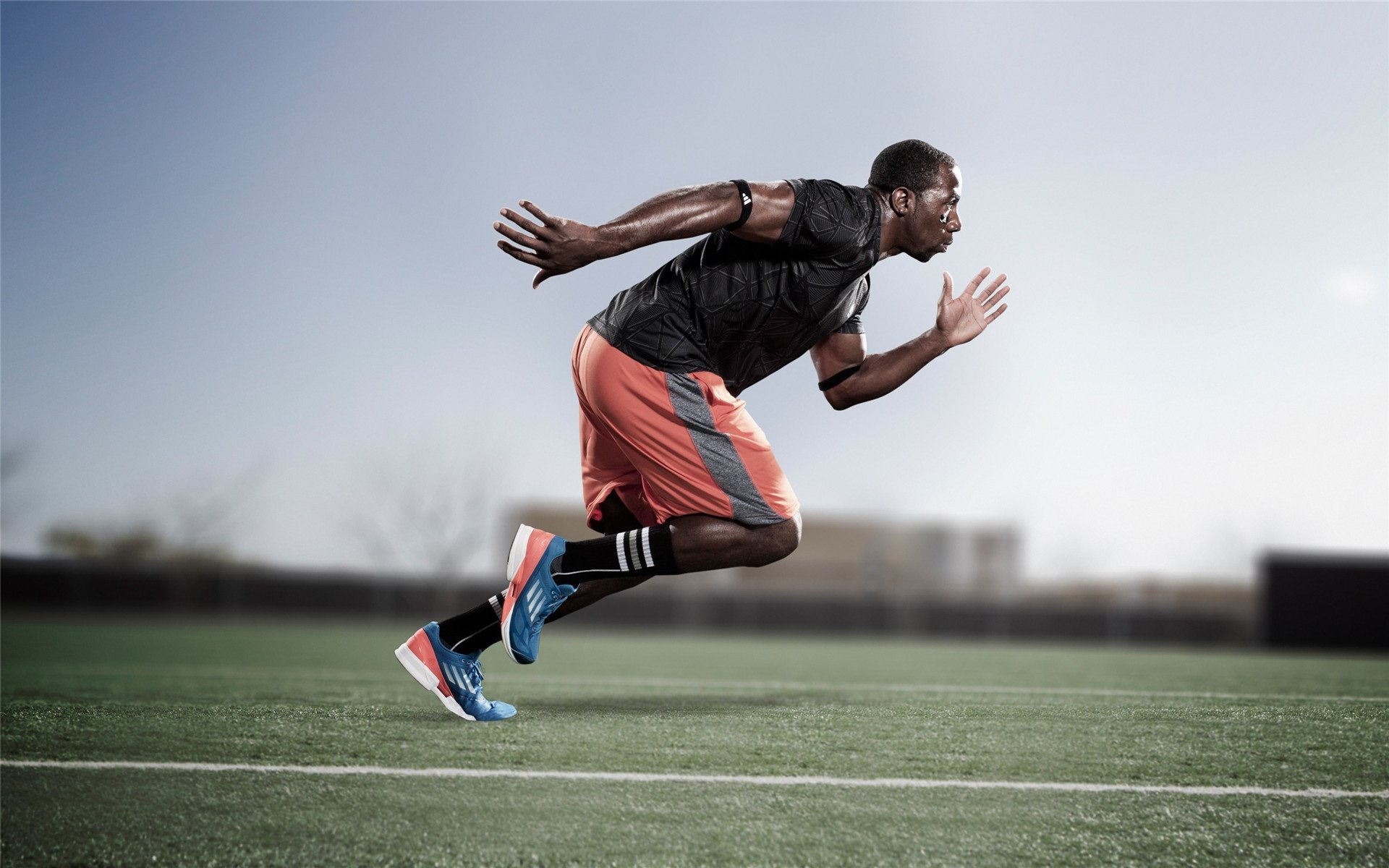 维尼修斯刷新纪录闪耀赛场,巴西足球体系压制中国足球的深层思考