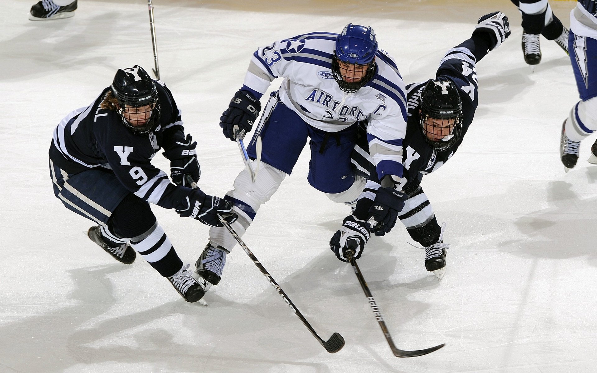 非洲杯的意外转折，阿尔及利亚带走喀麦隆，内马尔连续得分拉开金靴差距